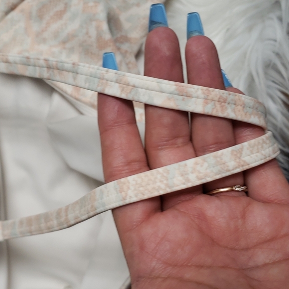 Sport bra tank top - Picture 5 of 10